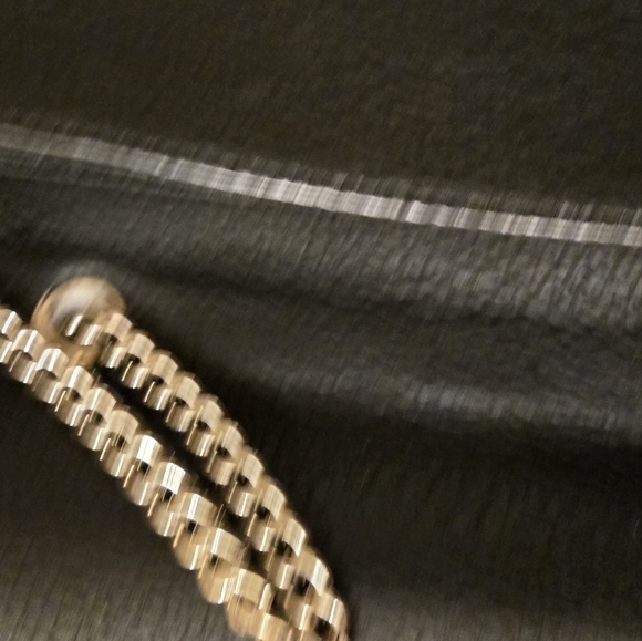 GUESS Women's  Handbag Purse Ryann Black Shoulder Bag with  Chain Handle - Picture 12 of 16